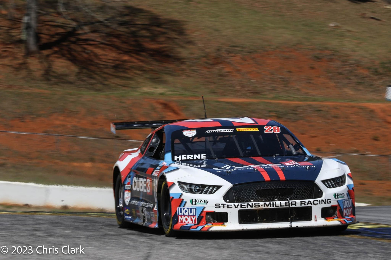 2023 HOWE TA2 MUSTANG